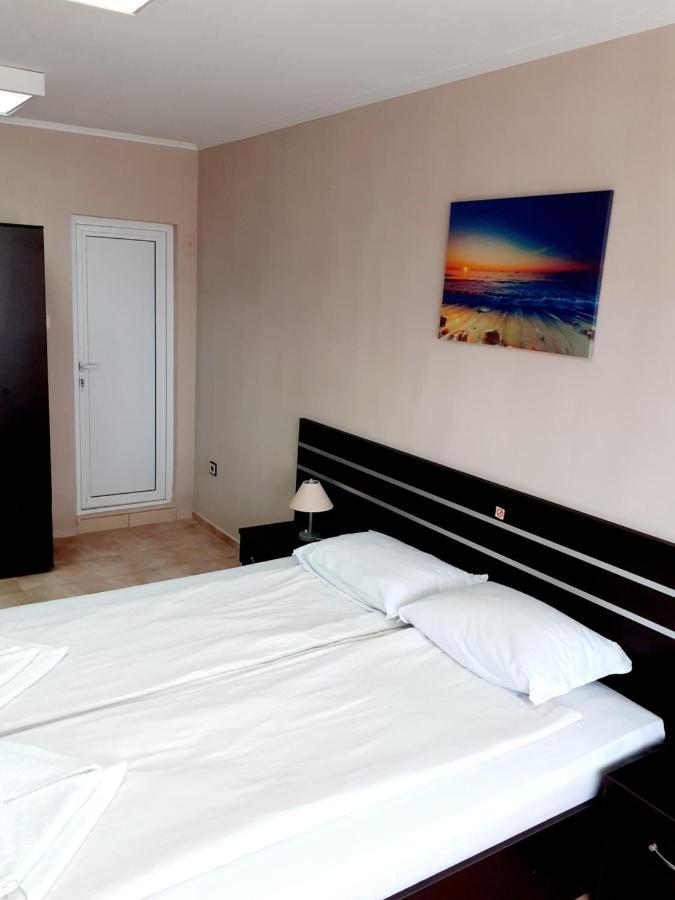 Къща за гости Смокиня Hotel Обзор Екстериор снимка